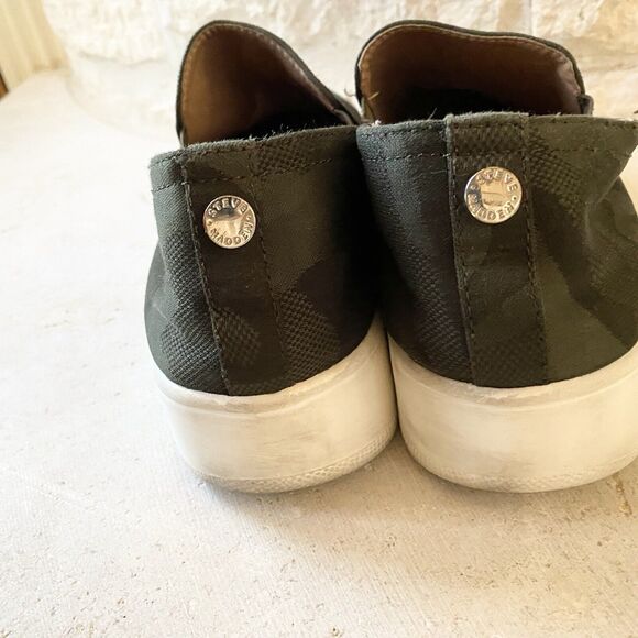 Steve Madden Zayna Platform Slip On Sneakers Green Camouflage Women's Size 10 - Picture 8 of 9